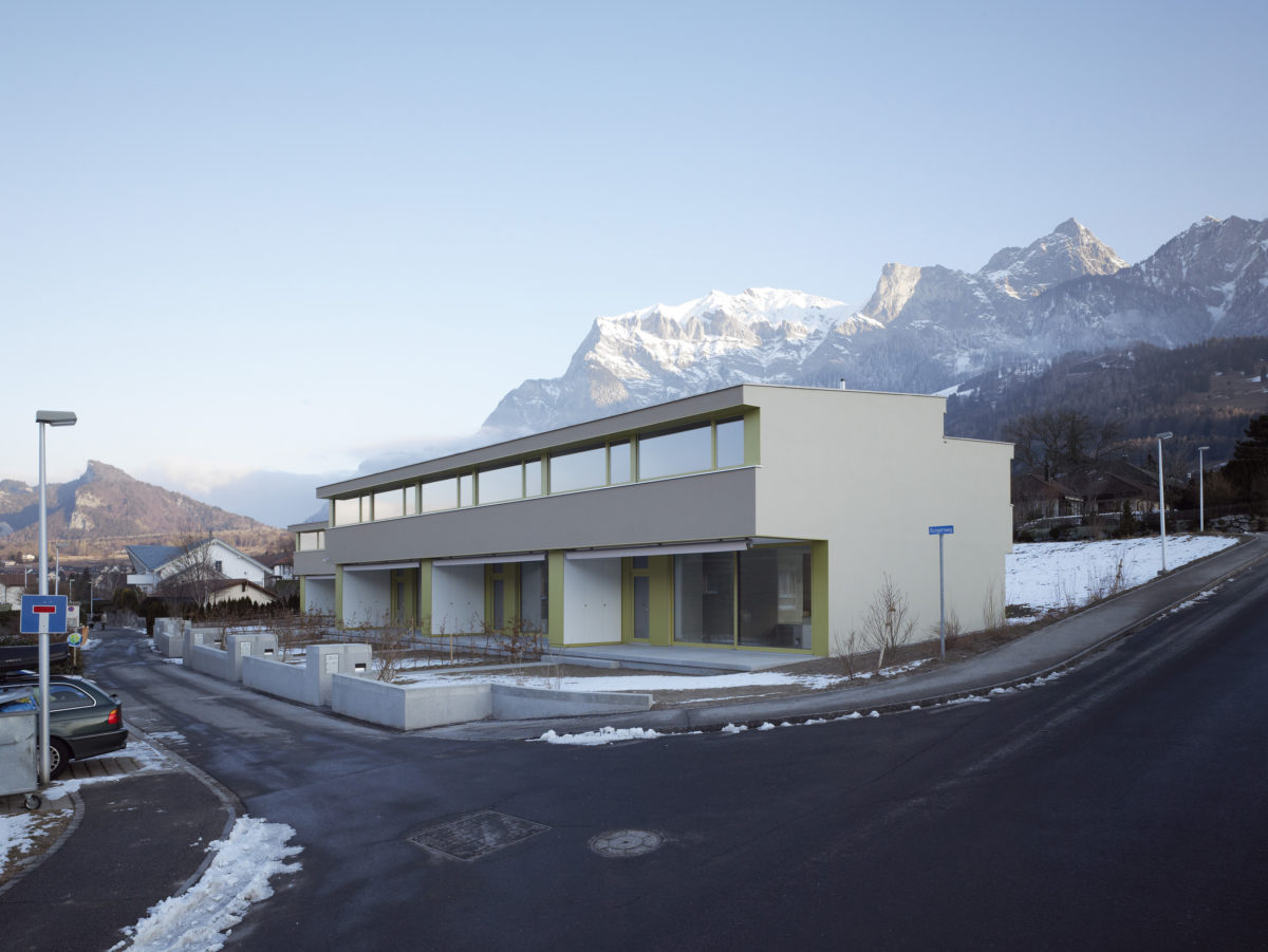 Maienfeld - Reihenhaussiedlung mit fünf Einheiten - Schmid Schaerer Architekten Zürich